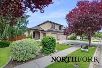 Building Photo - Beautiful Meridian Home