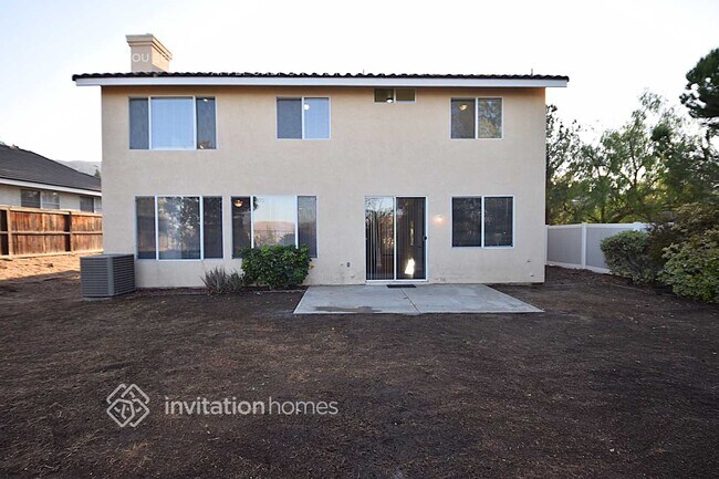 Building Photo - 27438 Fallbrook Ct