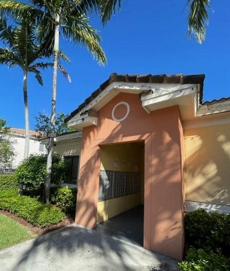 Building Photo - 17331 NW 7th Ave