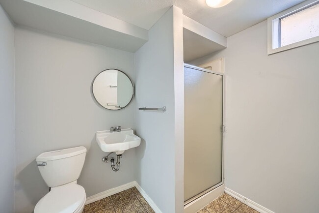 Building Photo - Exceptional 3 bed, 2 bath Home in Berkeley!