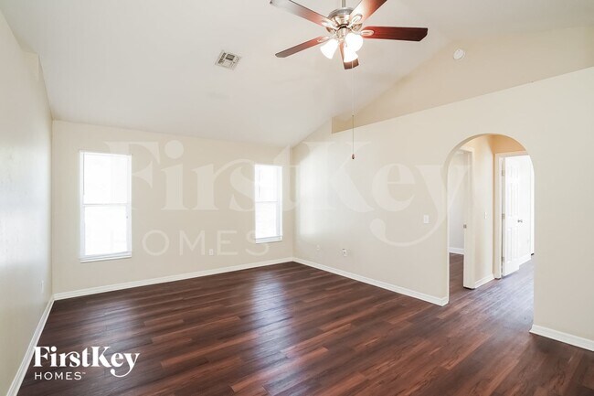 Building Photo - 8149 Anhinga Rd