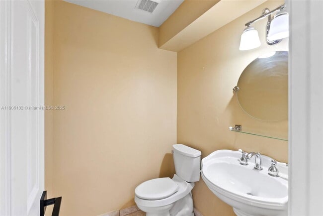 Building Photo - 15026 SW 141st Ct