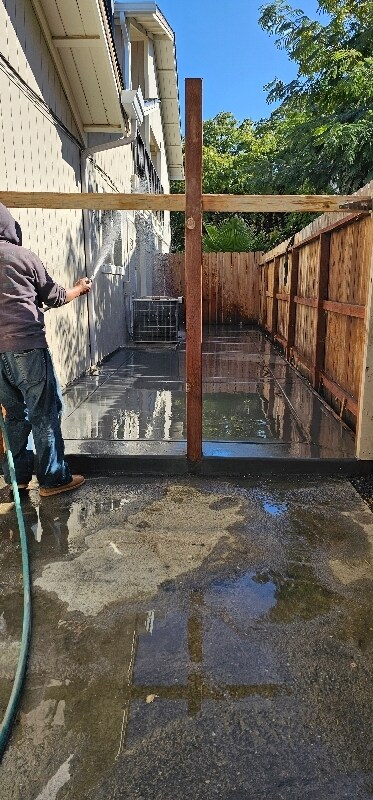 Building Photo - 2540 Antoine Ct