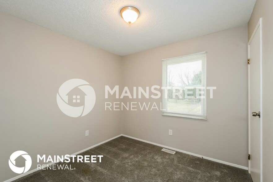 Building Photo - 2316 Kingsford Dr