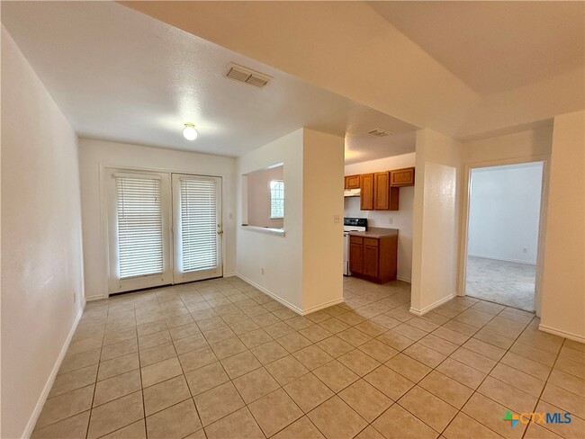 Building Photo - 309 S Water Ln
