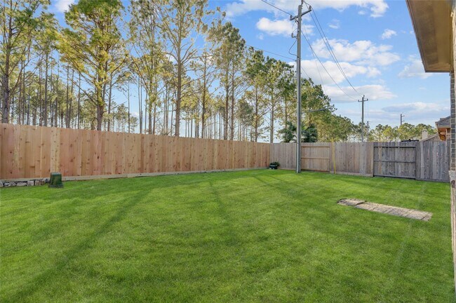 Building Photo - 624 Pedernales St