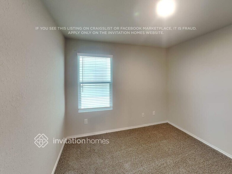 Building Photo - 10511 Varmus Dr