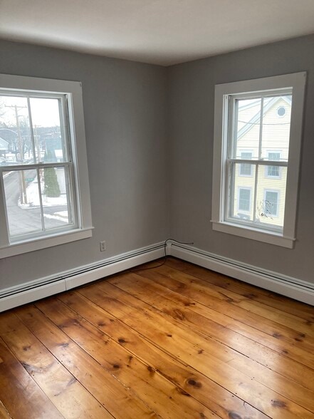 Building Photo - 55 High St