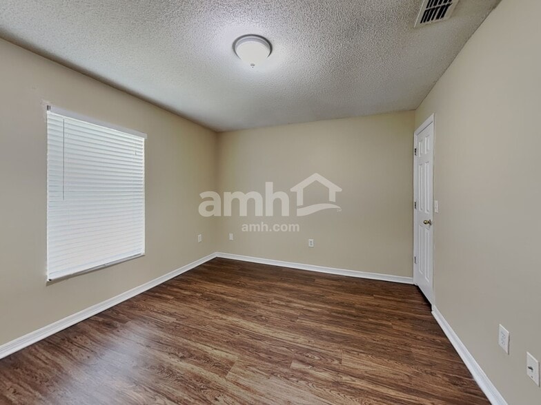 Building Photo - 1644 Stefan Cole Ln