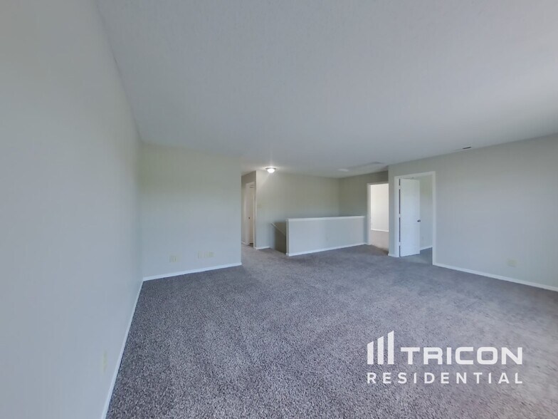 Building Photo - 10823 Firefly Cir