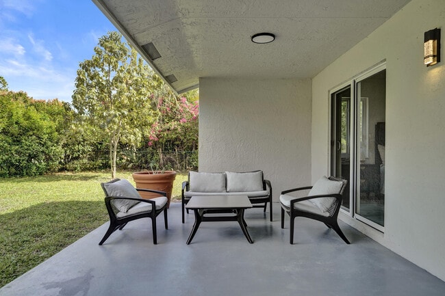 Building Photo - 2881 NW 98th Way