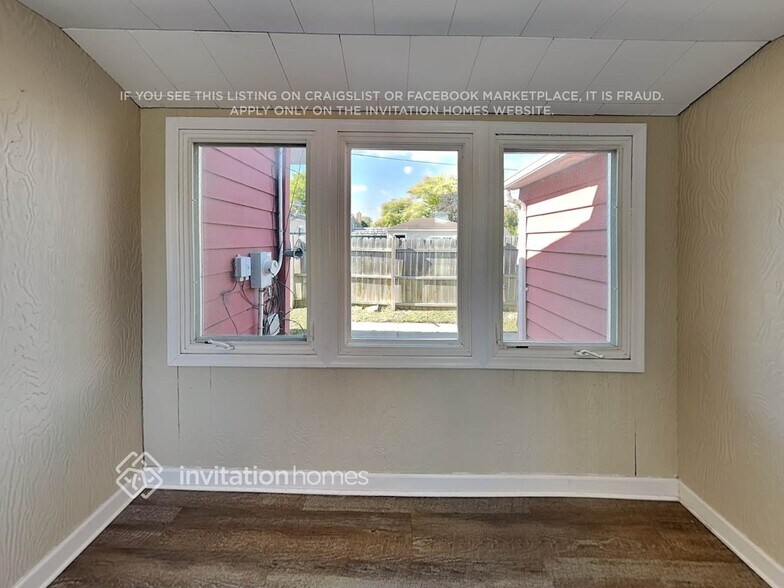 Building Photo - 426 N Ellsworth Ave