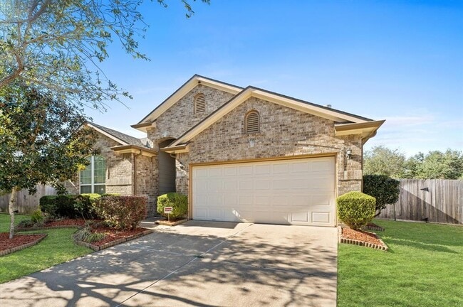 Primary Photo - 7303 Enchanted Rock Ln