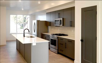 Building Photo - 2061 S Main St