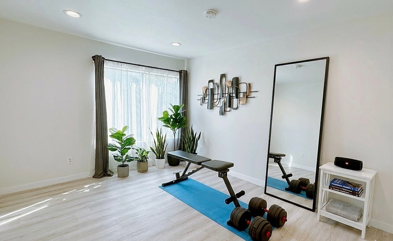 Building Photo - 1940 N Highland Ave