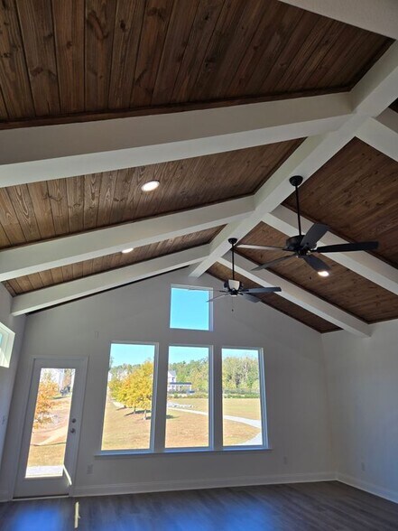 Building Photo - 5684 Native Oak Dr