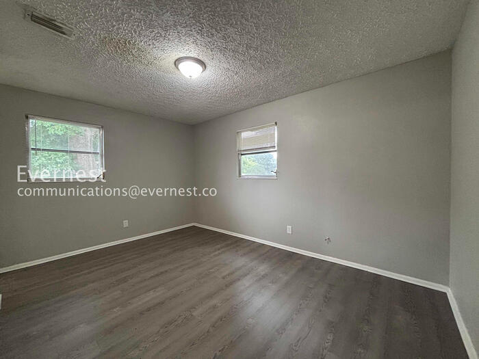 Building Photo - 6824 Rojo Ct