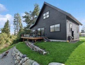 Building Photo - Furnished 2 Bed 2 Bath Columbia Falls Home