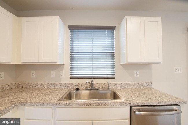 Building Photo - 21835 Primrose Willow Ln