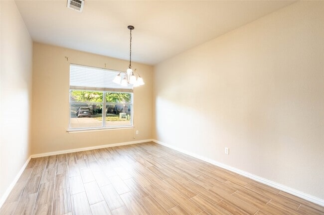 Building Photo - 7220 Petersburg Dr