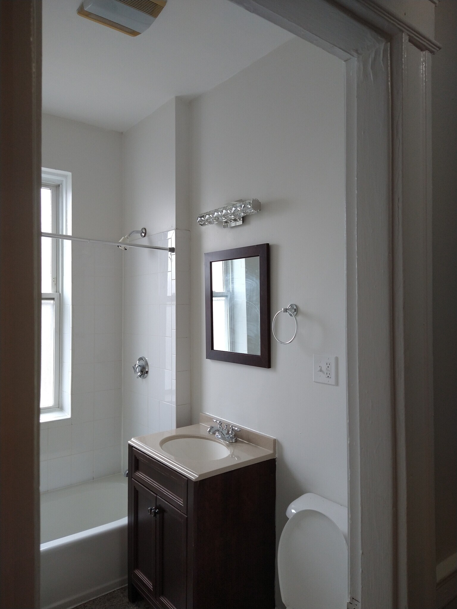 Building Photo - 1193 Commonwealth Ave