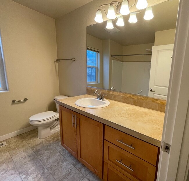 Building Photo - Privacy & Nature at Tonquin Woods: The Ultimate Villebois End-Unit