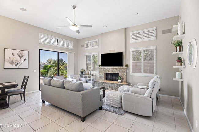 Building Photo - 7740 E Gainey Ranch Rd