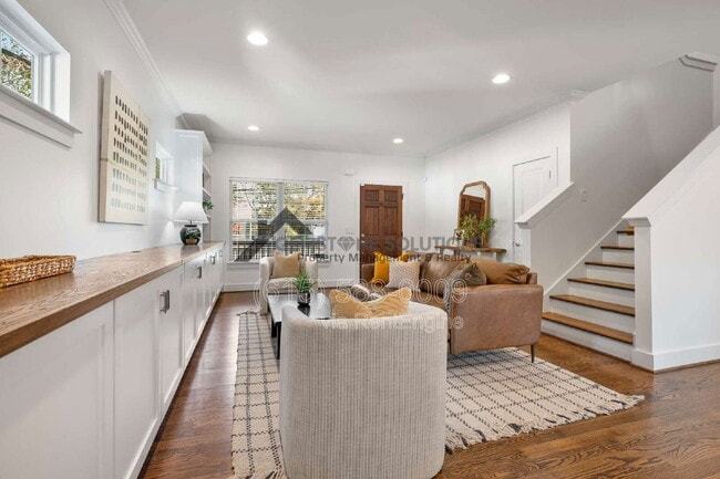 Building Photo - 505C Lovell St