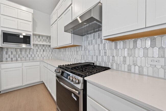 Building Photo - 21619 Colonial Medow Creek Trl