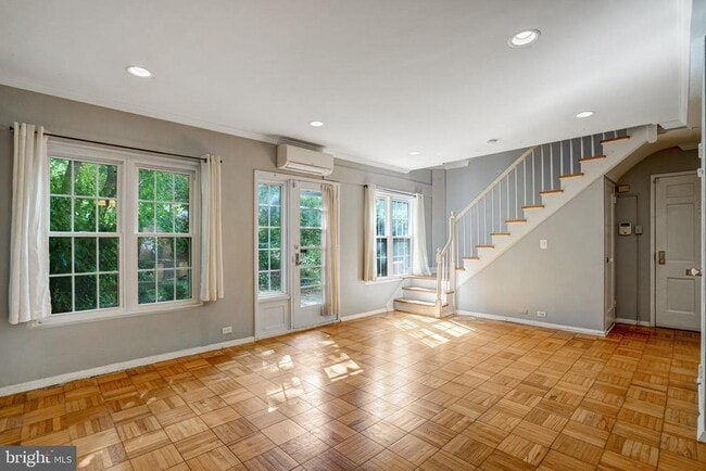 Building Photo - 3239 Gunston Rd