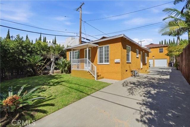 Building Photo - 8613 Higuera St