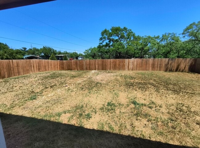 Building Photo - BEAUTIFUL, newly built 3 bedroom, 2 bath home AVAILABLE NOW!