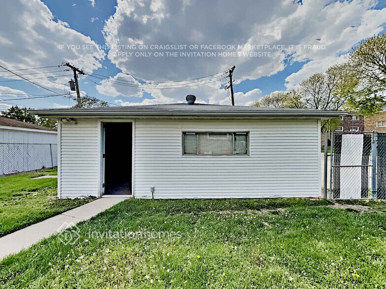 Building Photo - 7700 Monitor Ave