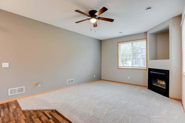 Building Photo - 11246 Isanti Ct NE