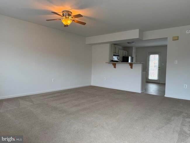 Building Photo - 205 Merrill Ct