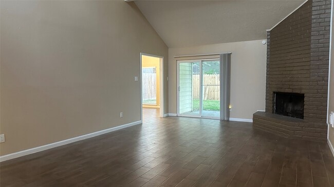 Building Photo - 11503 Briar Forest Dr