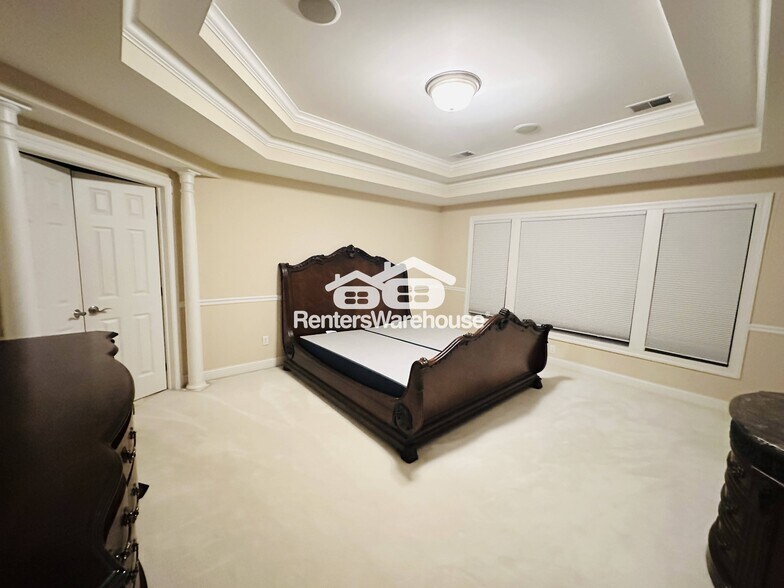 Building Photo - 2470 Arnold Palmer Dr