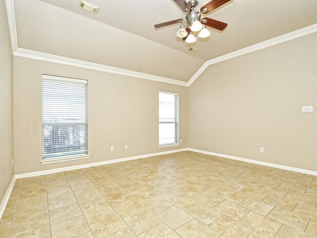 Building Photo - 1702 Buttercup Creek Blvd