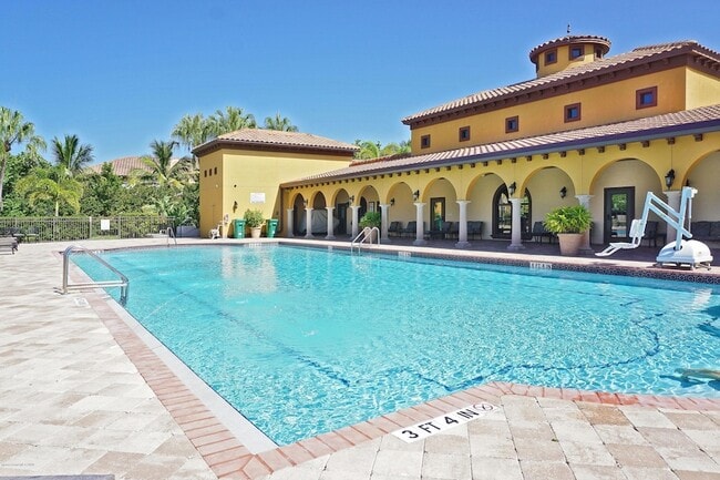 Building Photo - 374 Point Lobos Dr