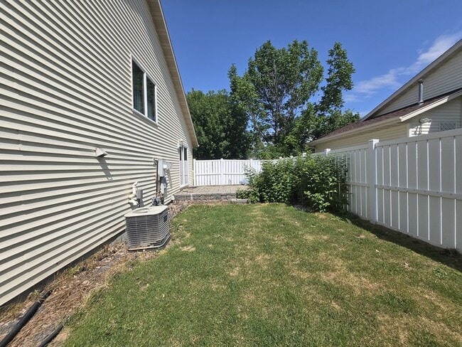 Building Photo - 5093 W Elm Ct