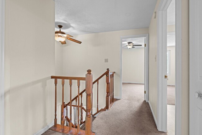 Building Photo - 528 Chanticlar Ct