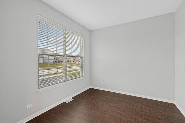Building Photo - 1876 Bluestem Cir