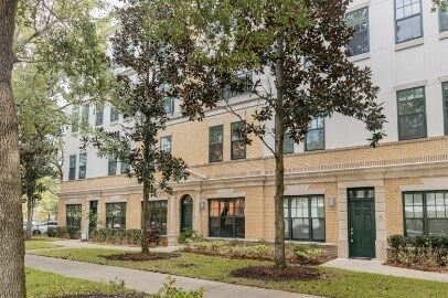 Building Photo - 1661 Riverside Ave