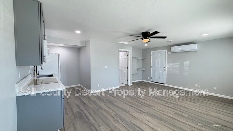 Building Photo - 81294 Poppy St