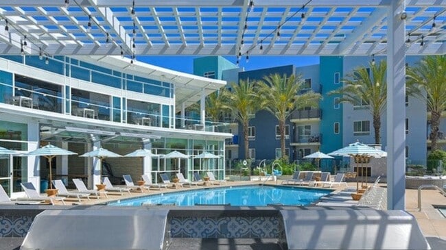 Building Photo - 8798 Spectrum Center Blvd