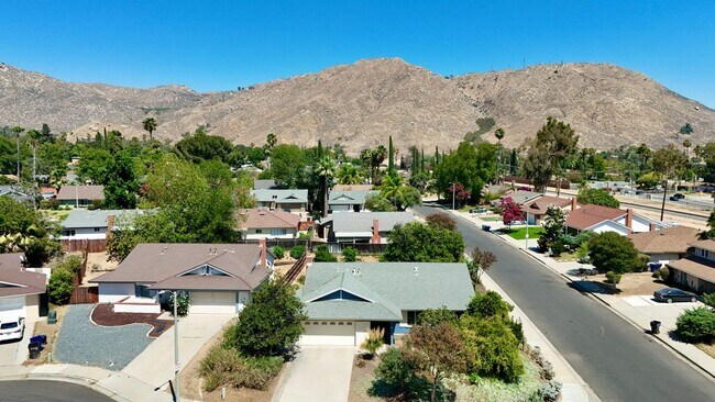Building Photo - 3430 Bahia Pl