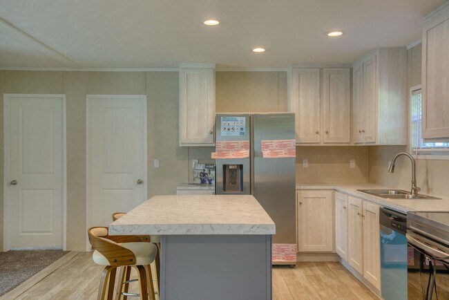 Building Photo - 1118 Old Tar Landing Rd