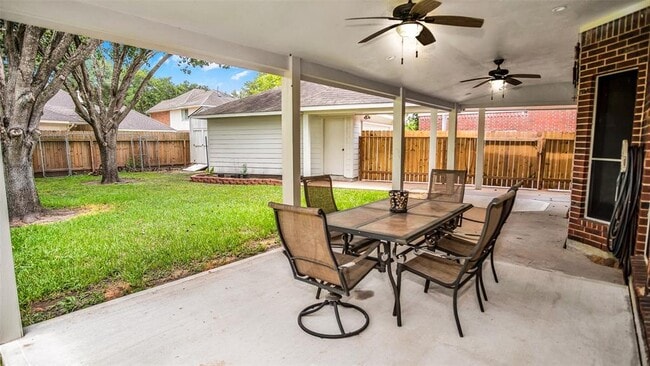 Building Photo - 2808 White Oak Ln