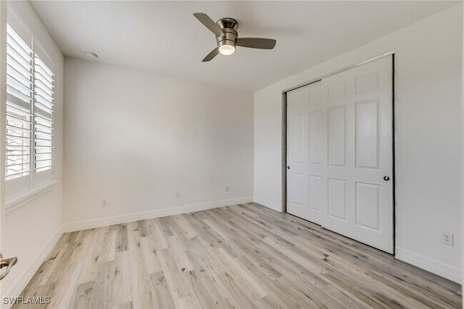 Building Photo - 11623 Meadowrun Cir
