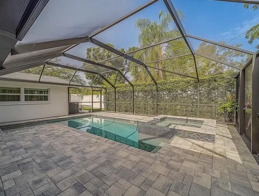 Building Photo - 1368 Whispering Pines Dr